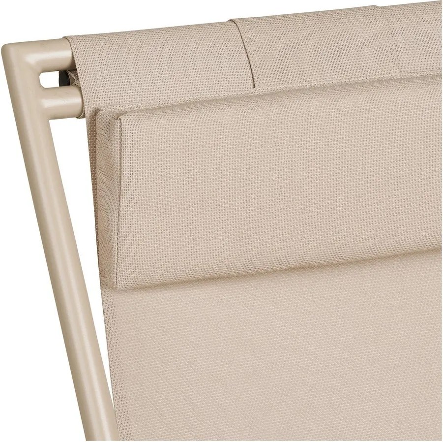 Sdraio da giardino beige in metallo regolabile/pieghevole Curtis – House Nordic