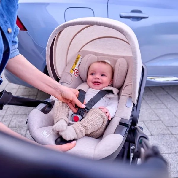 Lionelo - Seggiolino auto MOXIE i-Size 40-87 cm Beige Sand