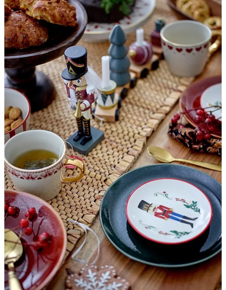 Portacandela in legno a tema natalizio Vadim – Bloomingville