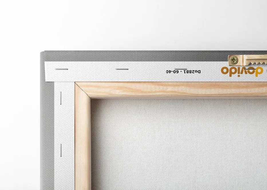Quadro su tela – Mucca in abito con sigaro e whisky