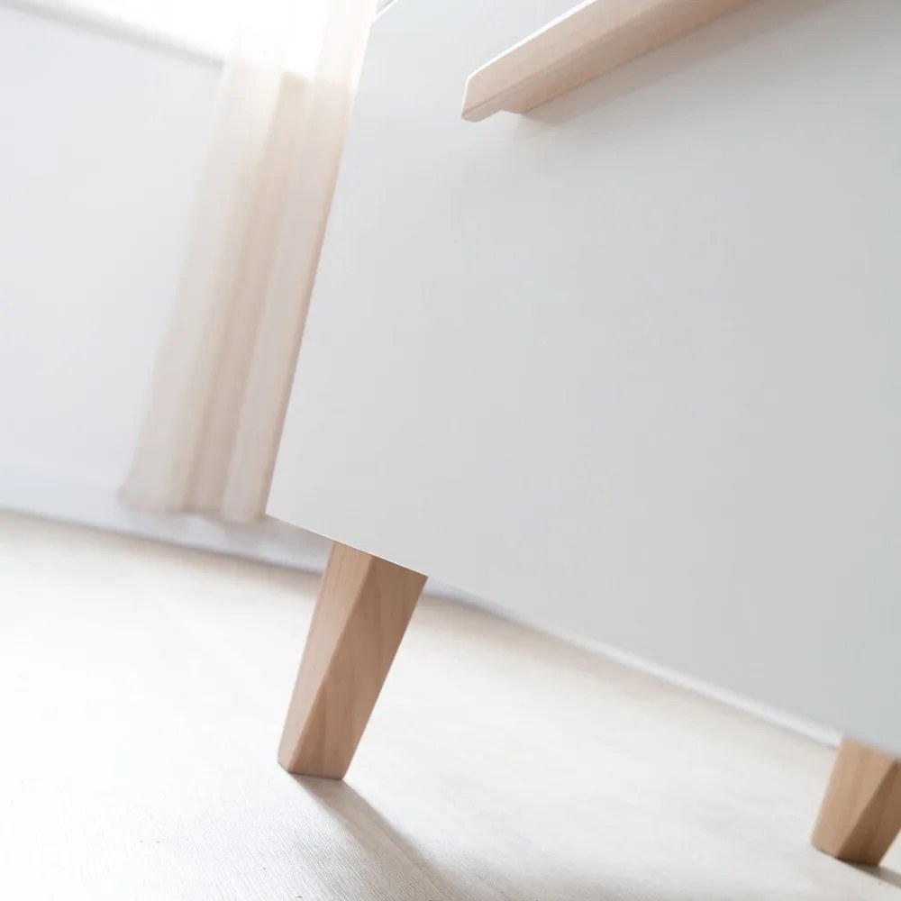 Cassettiera per bambini bianca con effetto rovere con fasciatoio 88,5x99x76 cm Léon – Roba