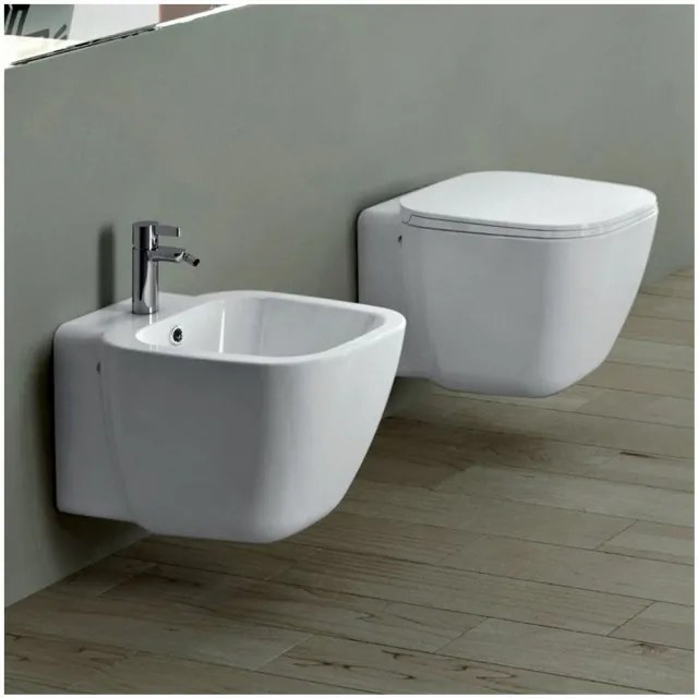 Tavoletta Coprivaso RAK ceramiche serie ONE FLAT con chiusura rallentata