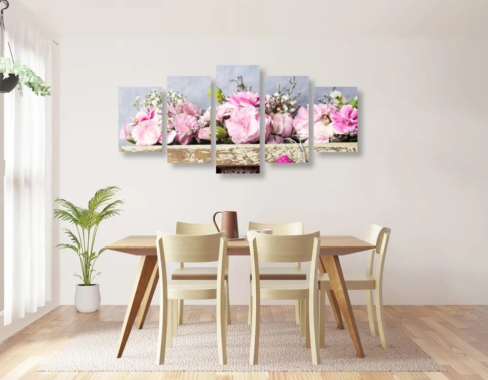 Quadri 5 pezzi – Fiori di garofano in cassetta di legno