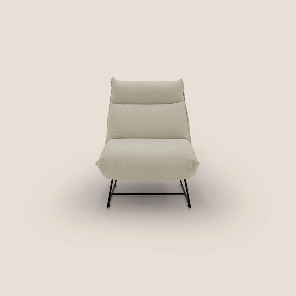 Tessa Poltroncina dal design moderno in morbida microfibra smacchiabile T11 panna