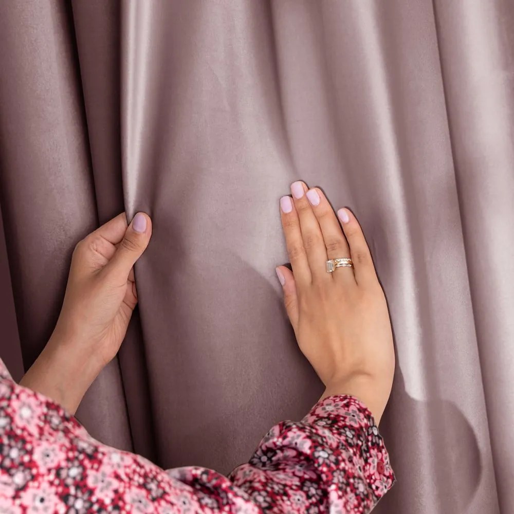 Tenda parzialmente oscurante marrone chiaro in velluto 140x270 cm Eyelets – Restilo