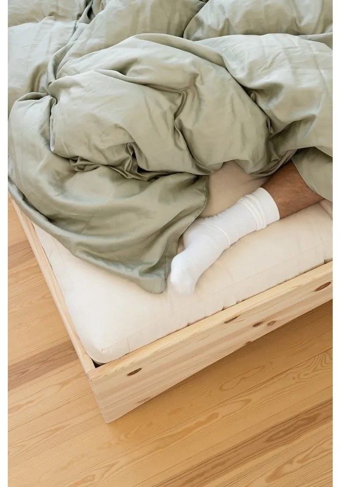 Letto matrimoniale di colore naturale in pino massiccio senza testiera 140x200 cm Orbit – Karup Design