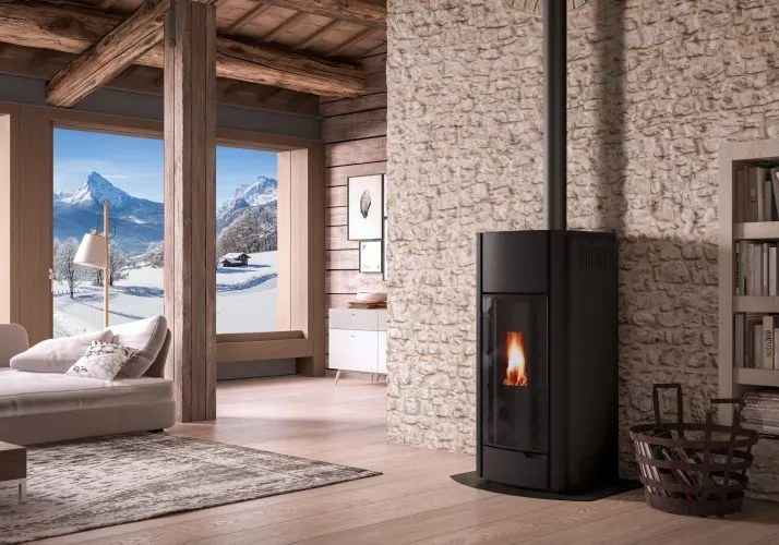 Palazzetti Julie 9 US Pro 2 Stufa ermetica A Pellet ecofire ad aria Con Rivestimento in metallo Nero