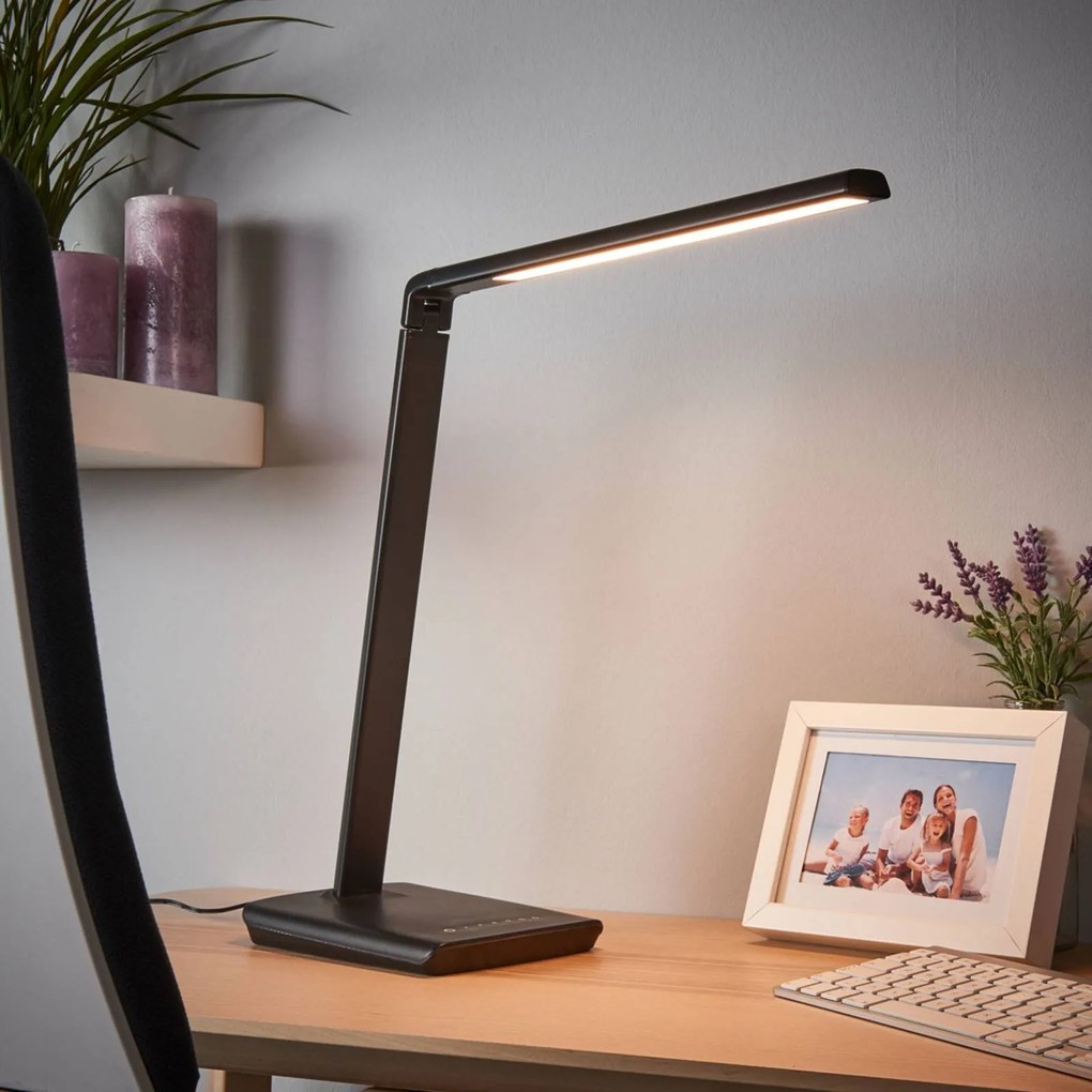 Lindby lampada da scrivania a LED Kuno, nera, USB, dimmer tattile