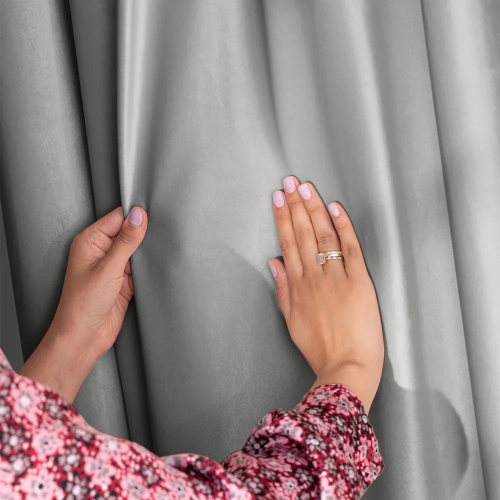 Tenda parzialmente oscurante grigio chiaro in velluto 140x245 cm Eyelets – Restilo