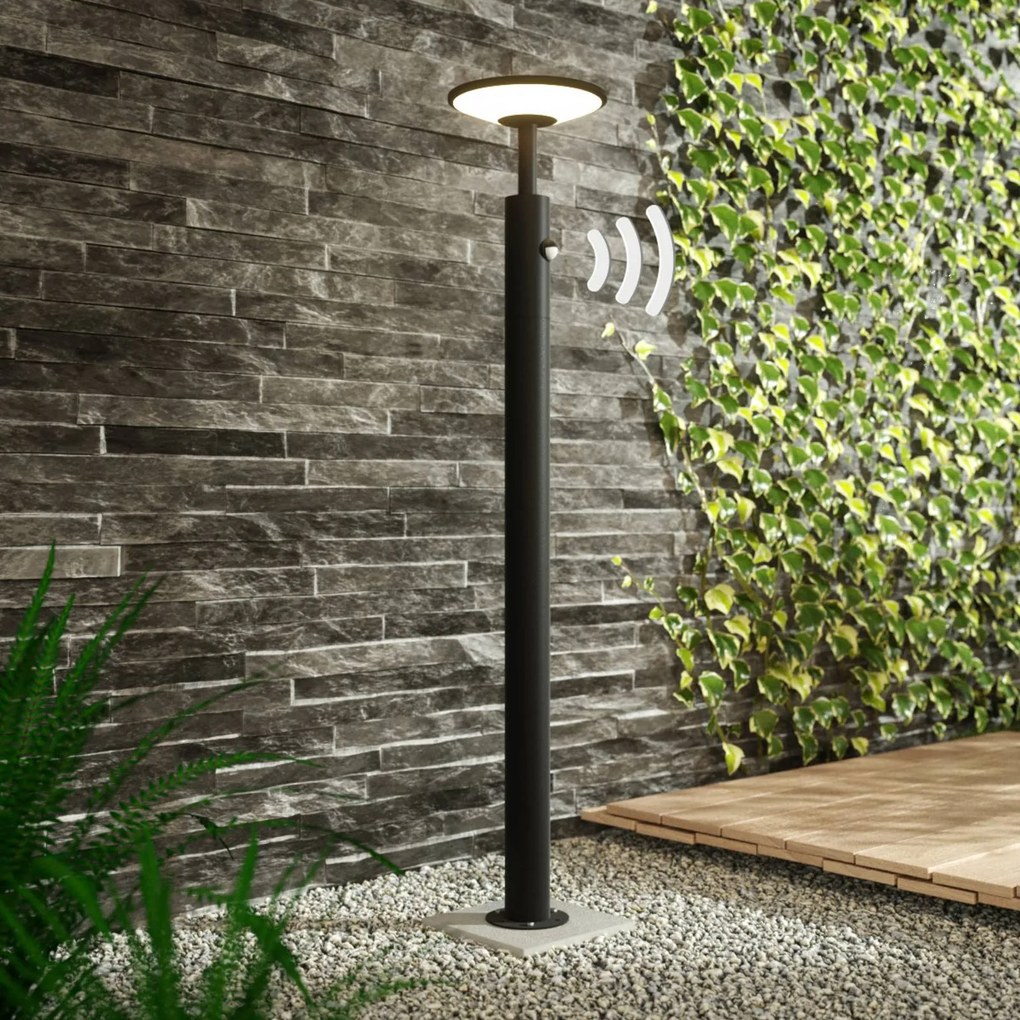 Lucande lampione a LED Fenia, 100 cm, sensore, IP54, antracite
