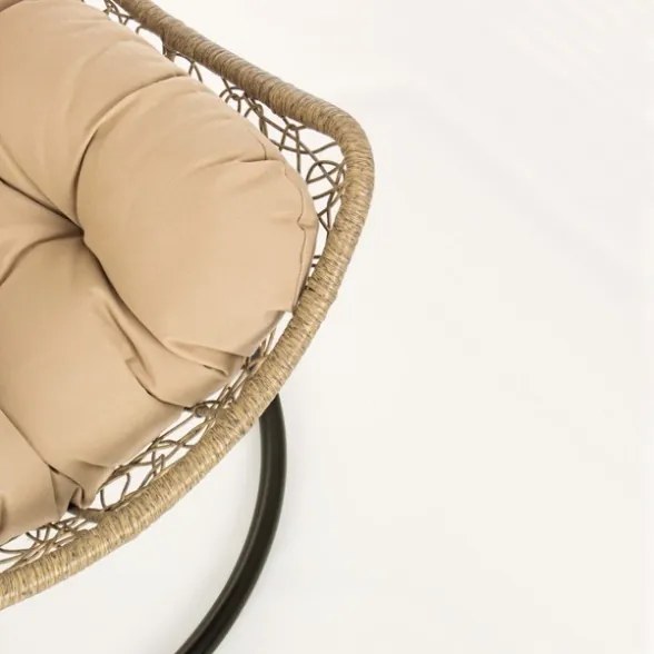 Poltrona sospesa legno naturale con cuscini e struttura in ferro Amirantes Bizzotto