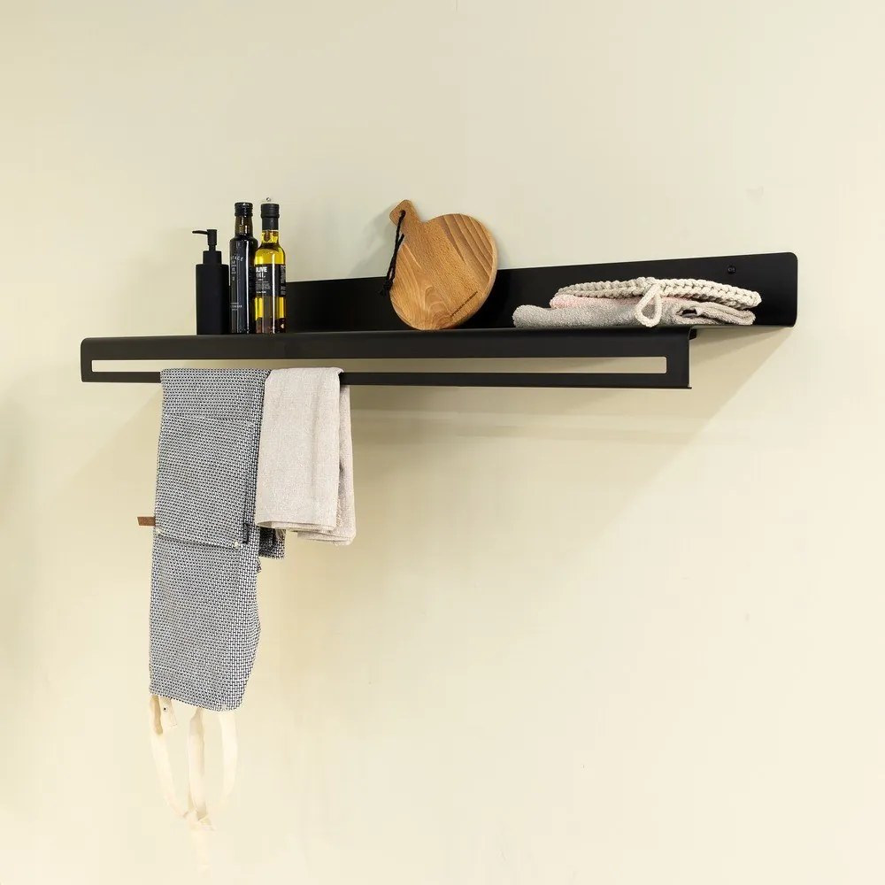 Attaccapanni da parete nero in metallo con scaffale 120 cm Sway – Spinder Design