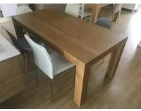 Tavolo allungabile in legno di rovere nodato misura l.160 p.90 h.77