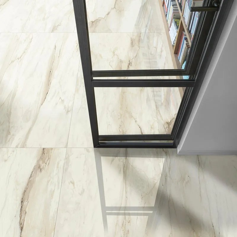 Piastrella da pavimento interno in gres porcellanato 75 x 150 cm rettificato bianco crema lucido Jolie traffico molto intenso (pei 5/5) Sp. 9 mm 2.25 mq