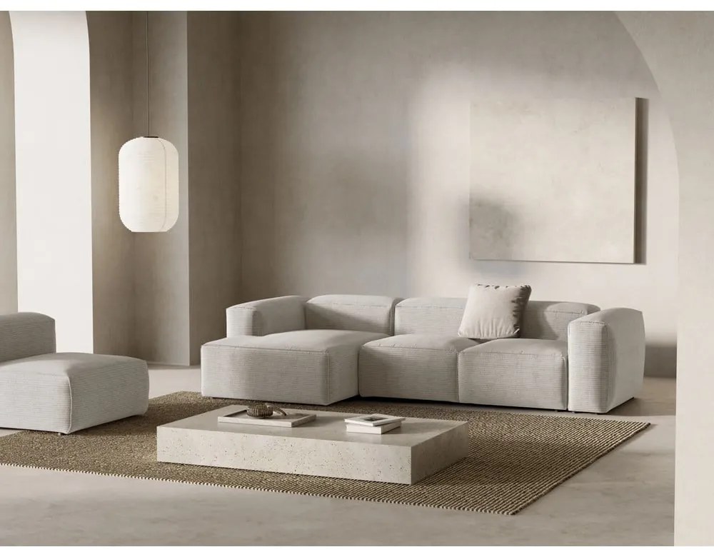 Divano angolare beige (con penisola a sinistra/con chaise lounge) con rivestimento in velluto a coste Bergamo – Cosmopolitan Design