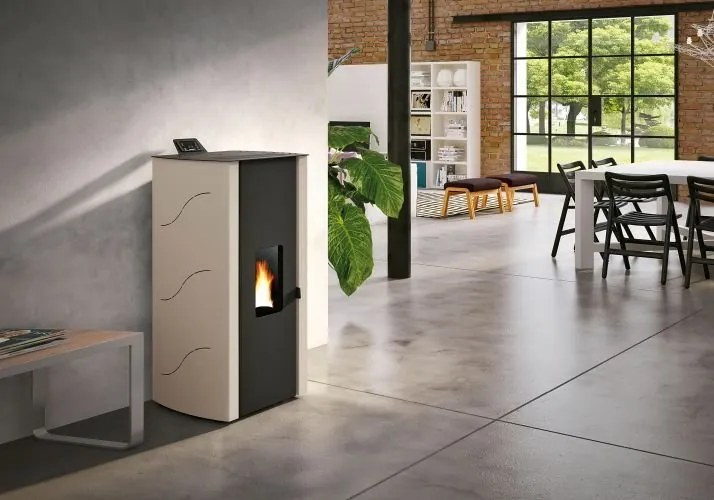 Palazzetti Malù 8 Stufa A Pellet Ecofire ad Aria in acciaio Beige