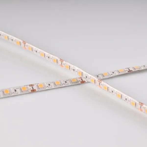 Striscia LED 5m 28W/12V IP65 3000K