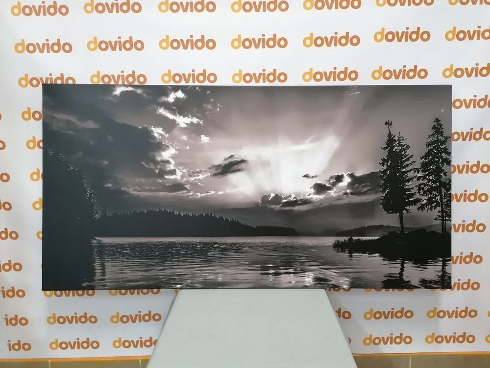 Quadro su tela – Riflesso del lago di montagna in bianco e nero