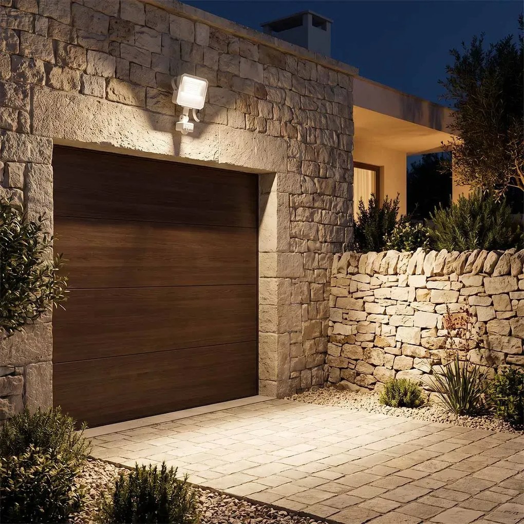 Faro LED 50W IP65 Bianco con Sensore di Movimento e OSRAM chip LED Colore Bianco Caldo 3.000K