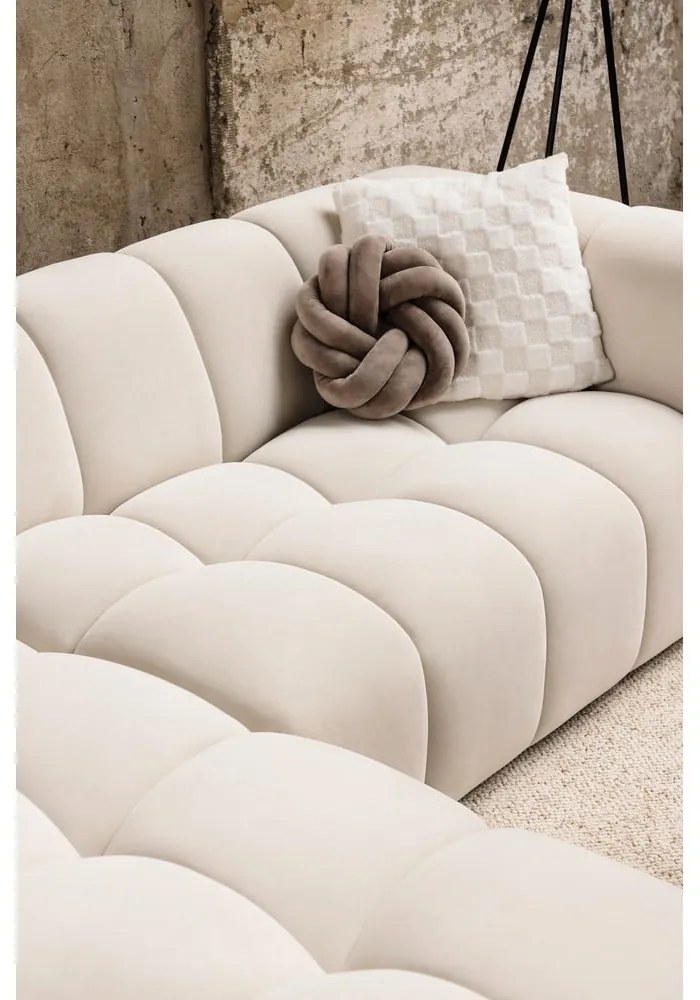 Divano angolare color terracotta (con penisola a destra e chaise lounge) con rivestimento in velluto Cube – Bonami Selection