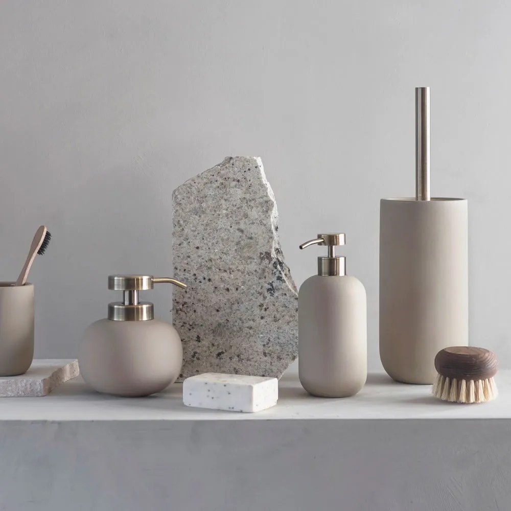 Tazza in ceramica color crema per spazzolini da denti Lotus - Mette Ditmer Denmark