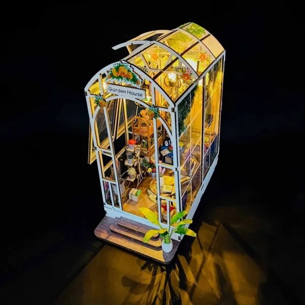 2Kids Toys - Miniatura casetta Giardino 2xAAA