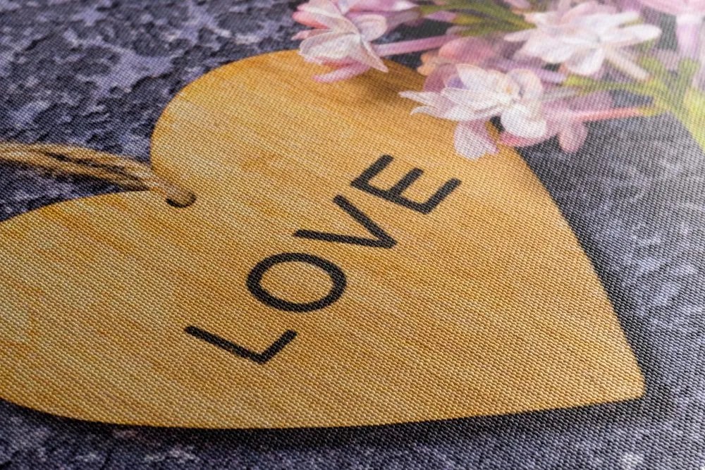 Quadro su tela – Cuore di legno con scritta Love