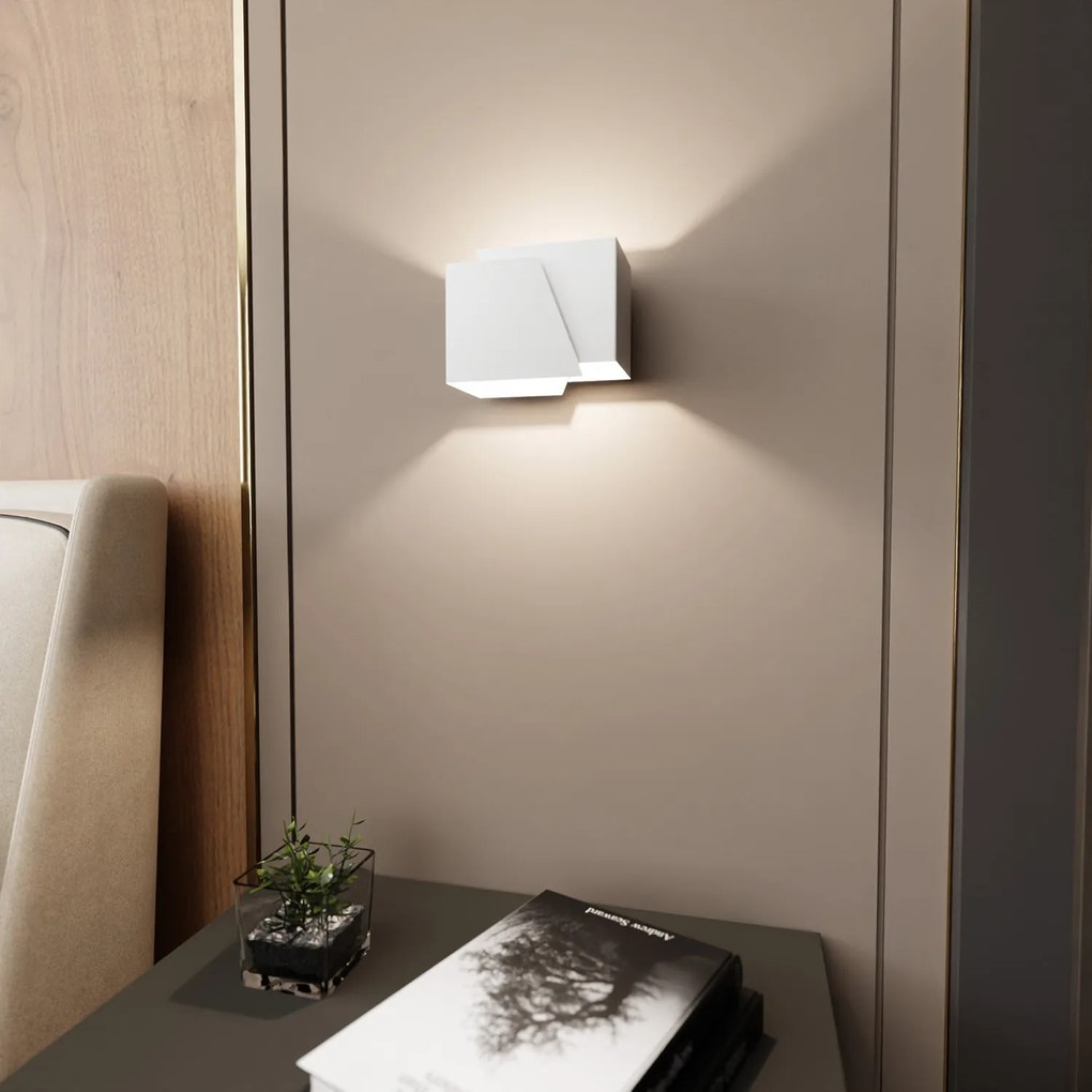 Applique Moderna 1 Luce Bjorn A Forma Geometrica In Acciaio Bianco