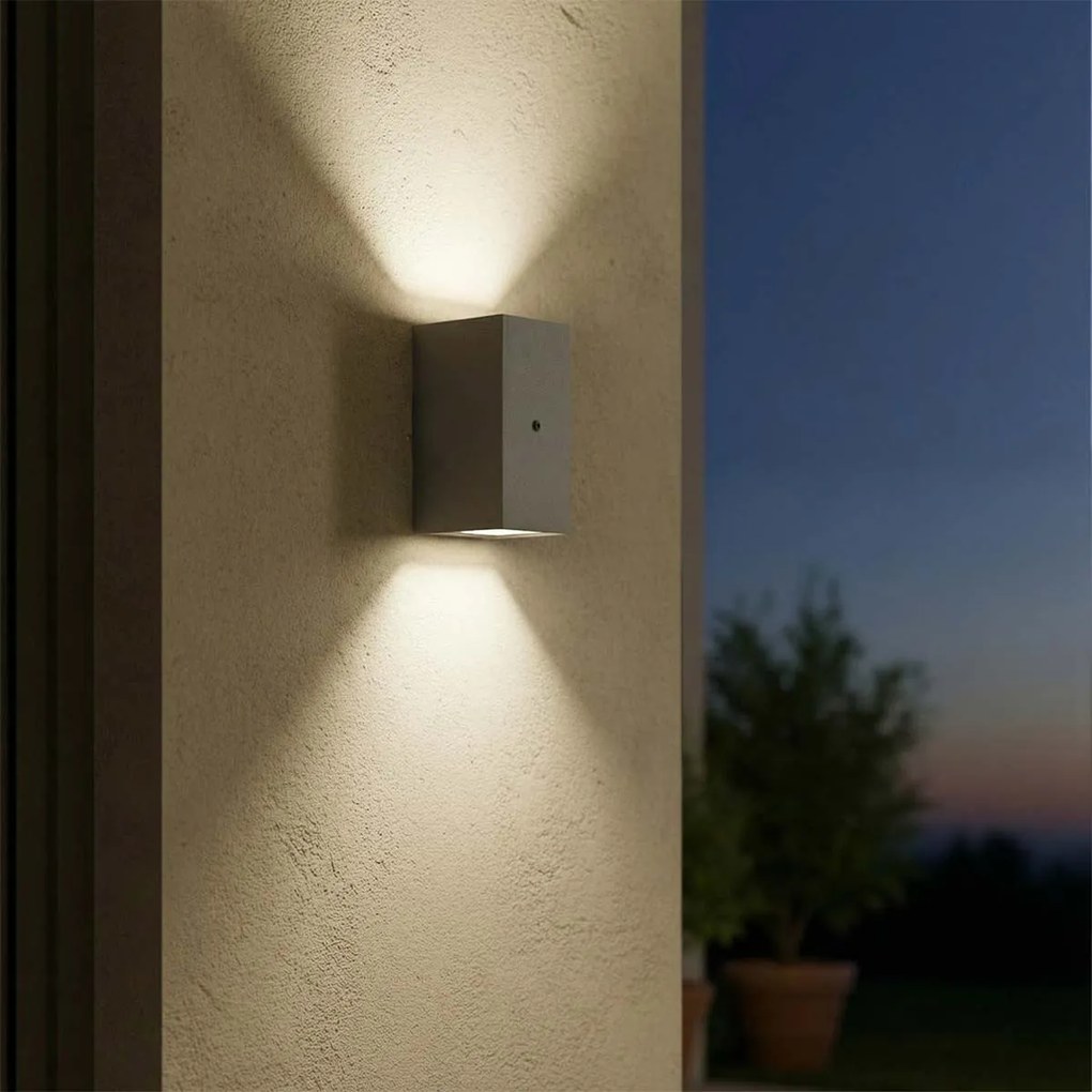 Applique Rettangolare 2xGU10 con Sensore Crepuscolare IP65 - Grigia