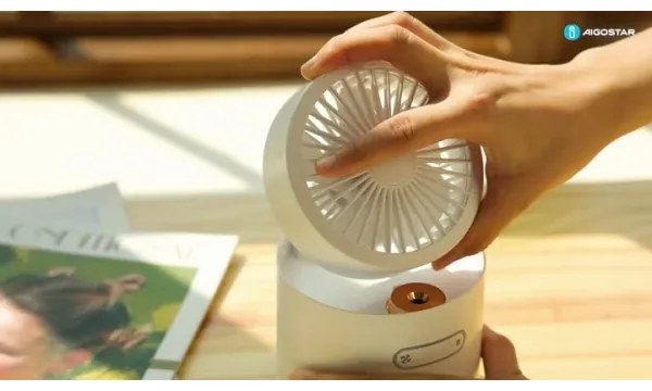 Aigostar - Mini ventilatore da tavolo wireless con umidificatore 10W/5V bianco