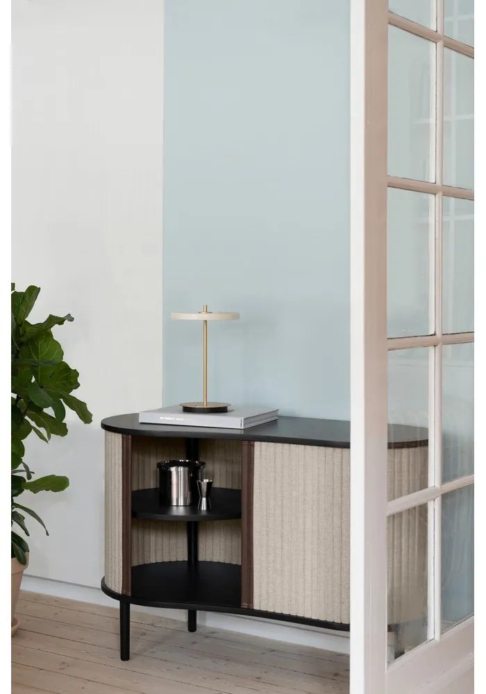 Cassettiera bassa marrone in rovere con ante scorrevoli 100x67 cm Audacious - UMAGE