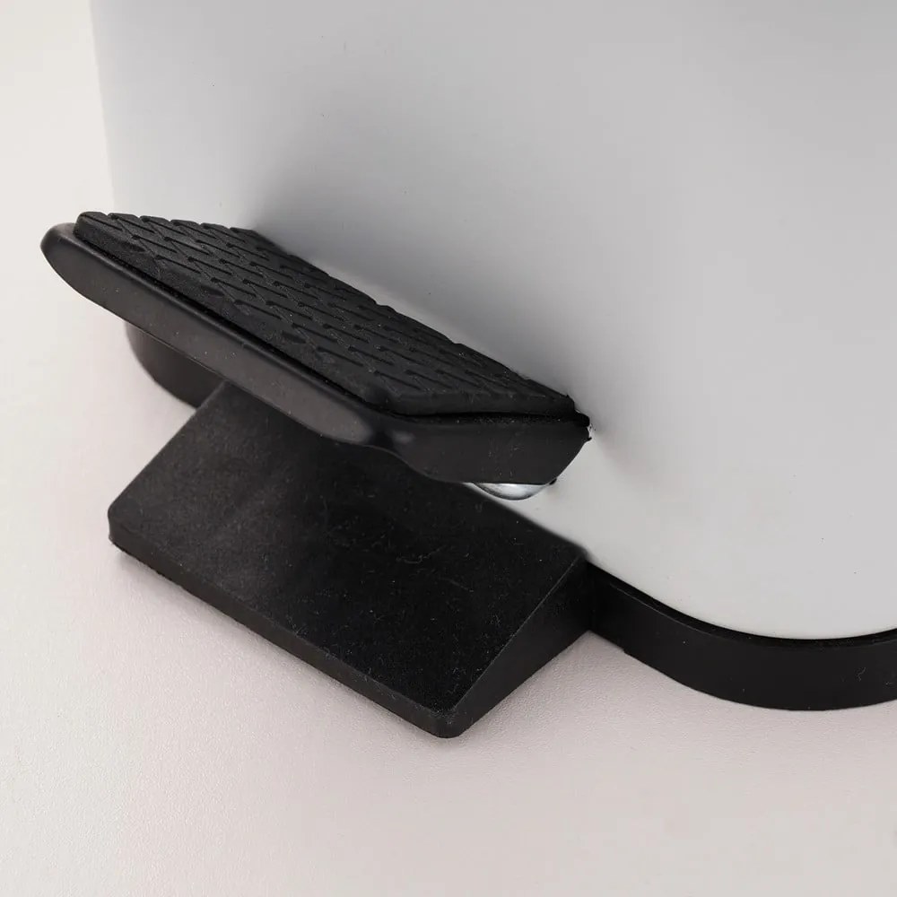 Cestino per la spazzatura bianco in acciaio con pedale 5 l Erik – Spirella