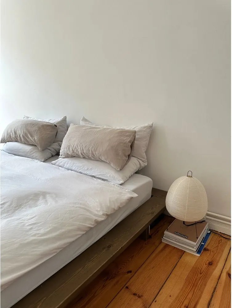 Hnědá dvoulůžková postel z borovicového dřeva s roštem 180x200 cm Japan – Karup Design