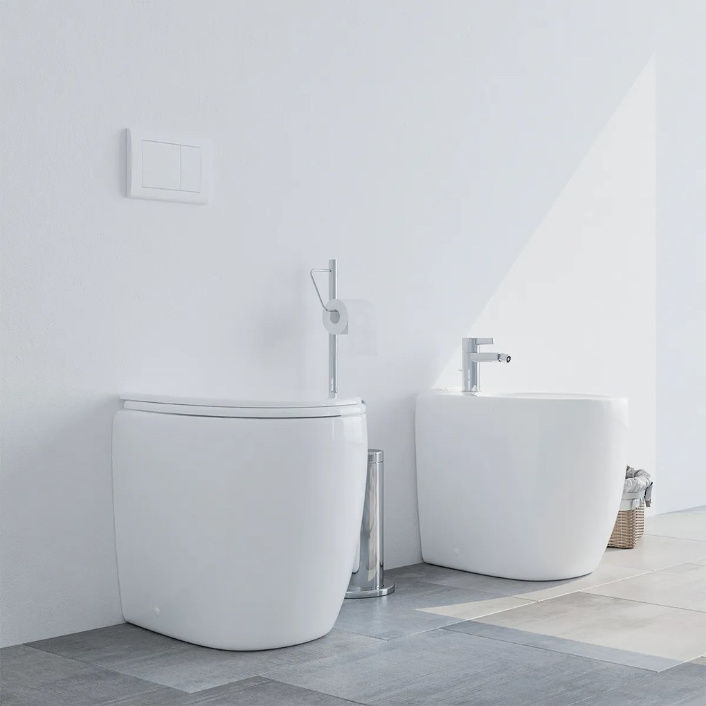 Sanitari Bidet e Vaso WC a terra filomuro coprivaso softclose Modena