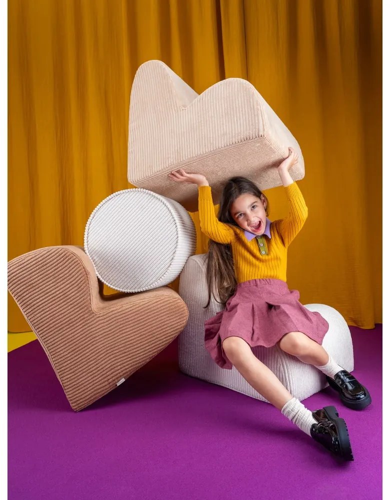 Poltrona per bambini marrone con rivestimento in velluto a coste Cloud – Wigiwama