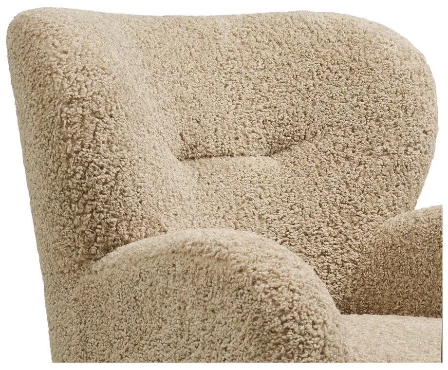 Poltrona marrone chiaro con rivestimento in bouclé Lunaro – House Nordic