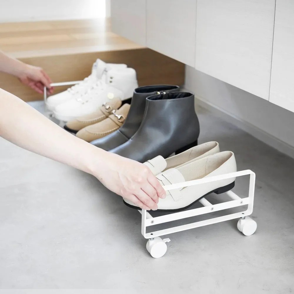 Scarpiera in metallo bianco 83,5x14,5x27,5 cm Tower - YAMAZAKI