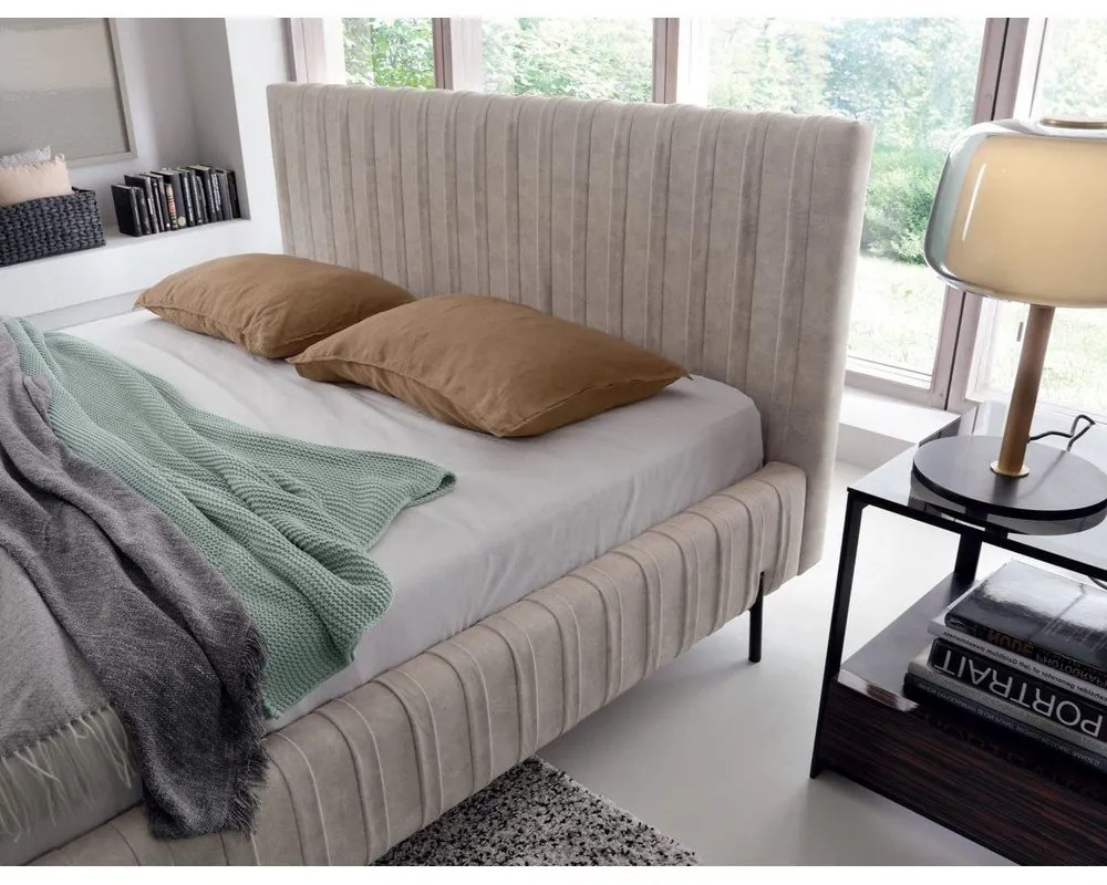 Letto matrimoniale imbottito beige con contenitore e rete inclusi 160x200 cm Plissa – ELTAP
