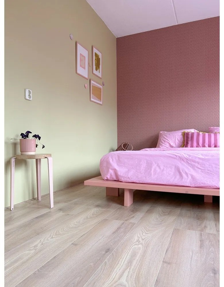 Letto matrimoniale rosa chiaro in legno di pino con griglia 140x200 cm Japan - Karup Design