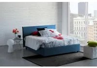 Letto matrimoniale Bernadette, Letto contenitore con rivestimento in tessuto, Made in Italy, Apertura frontale, con materasso cm 140x200 incluso, Blu