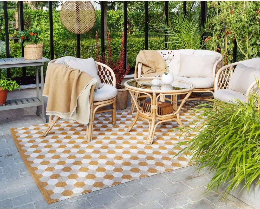 Tappeto da interno/esterno giallo ocra 60x70 cm Dana Ochre – Pappelina