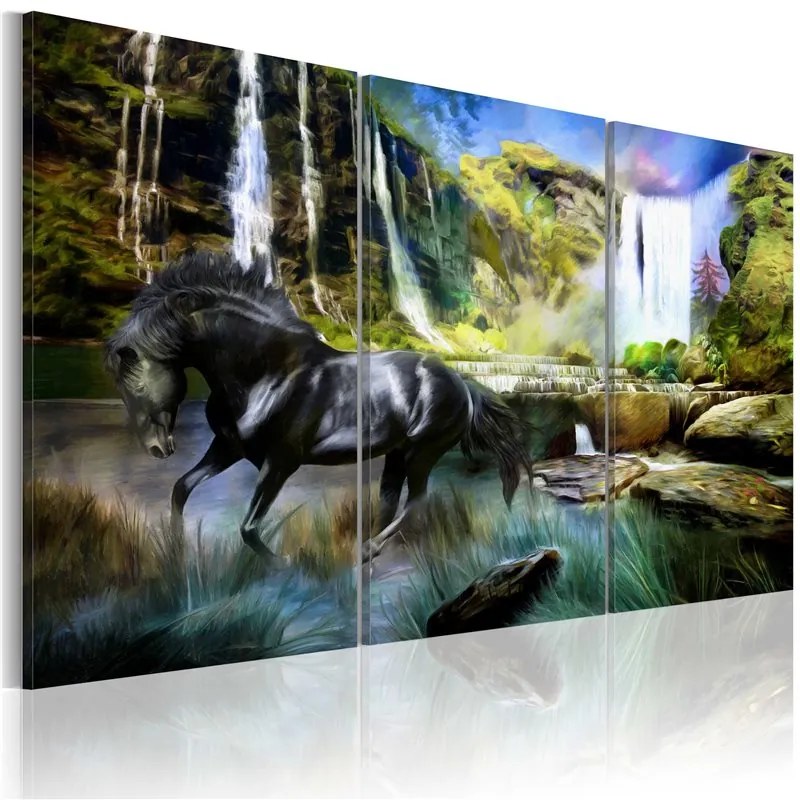 Quadro Cavallo sullo sfondo di una cascata azzurra  Colore Marrone, Dimensioni e Misure 90x60