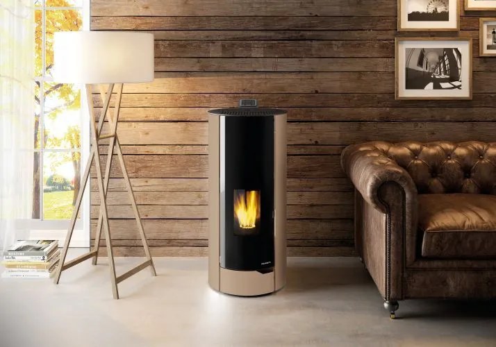 Palazzetti Nina 8 Stufa A Pellet Ecofire ad Aria con porta in vetro stondata acciaio Caffellatte