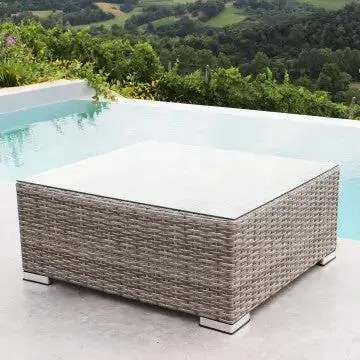 Tavolino Copacabana struttura in alluminio, wicker grigio Dimensioni: cm 73 x 68 x 30 h