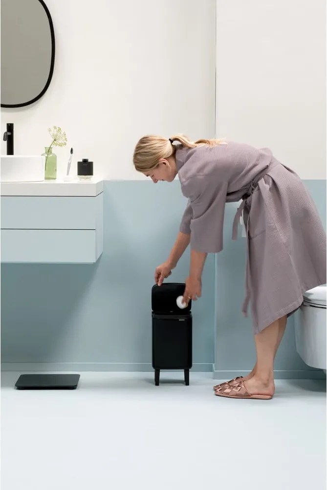 Cestino per la spazzatura nero opaco in acciaio 4 l Bo Hi – Brabantia