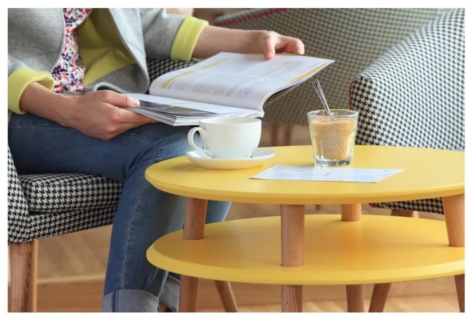 Tavolino grigio chiaro con gambe naturali UFO, Ø 70 cm Ufo - Ragaba