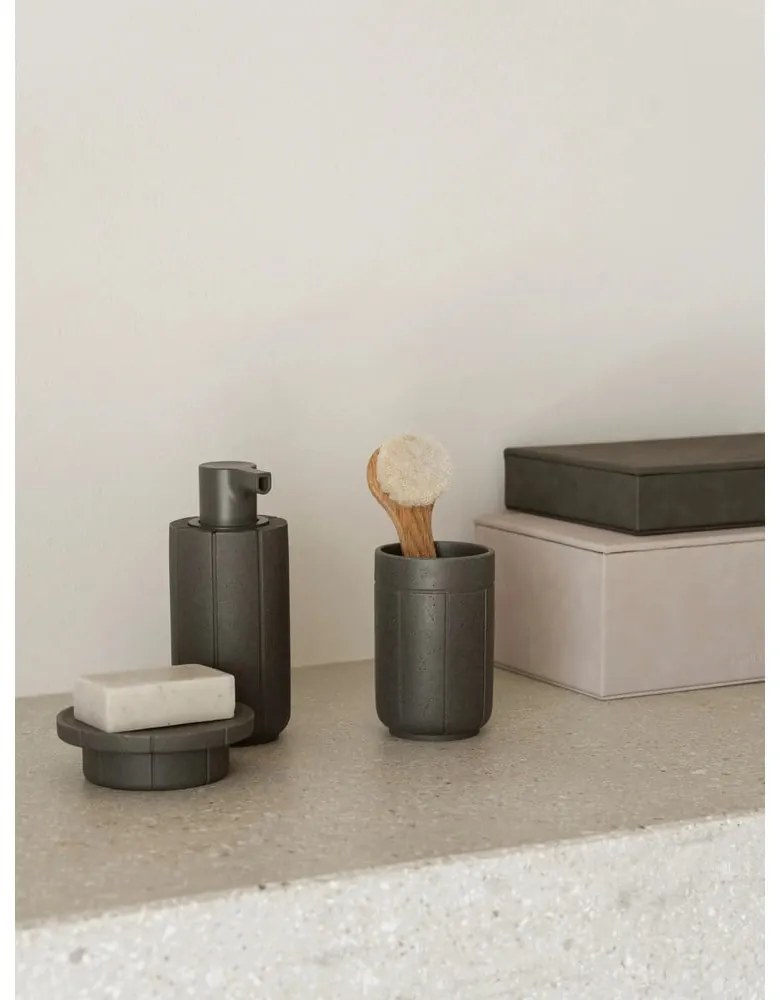 Portasaponetta grigio in poliresina Kua – Blomus