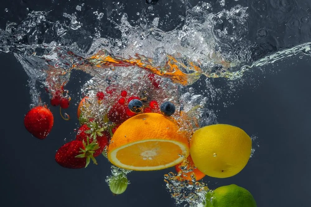 Quadro su tela – Frutta nell'acqua