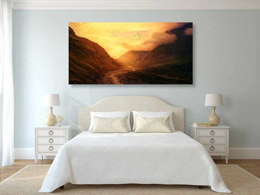 Quadro su tela – Tramonto sulla montagna