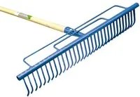 rastrello per giardino 32 denti con manico cm. 137 vit12557